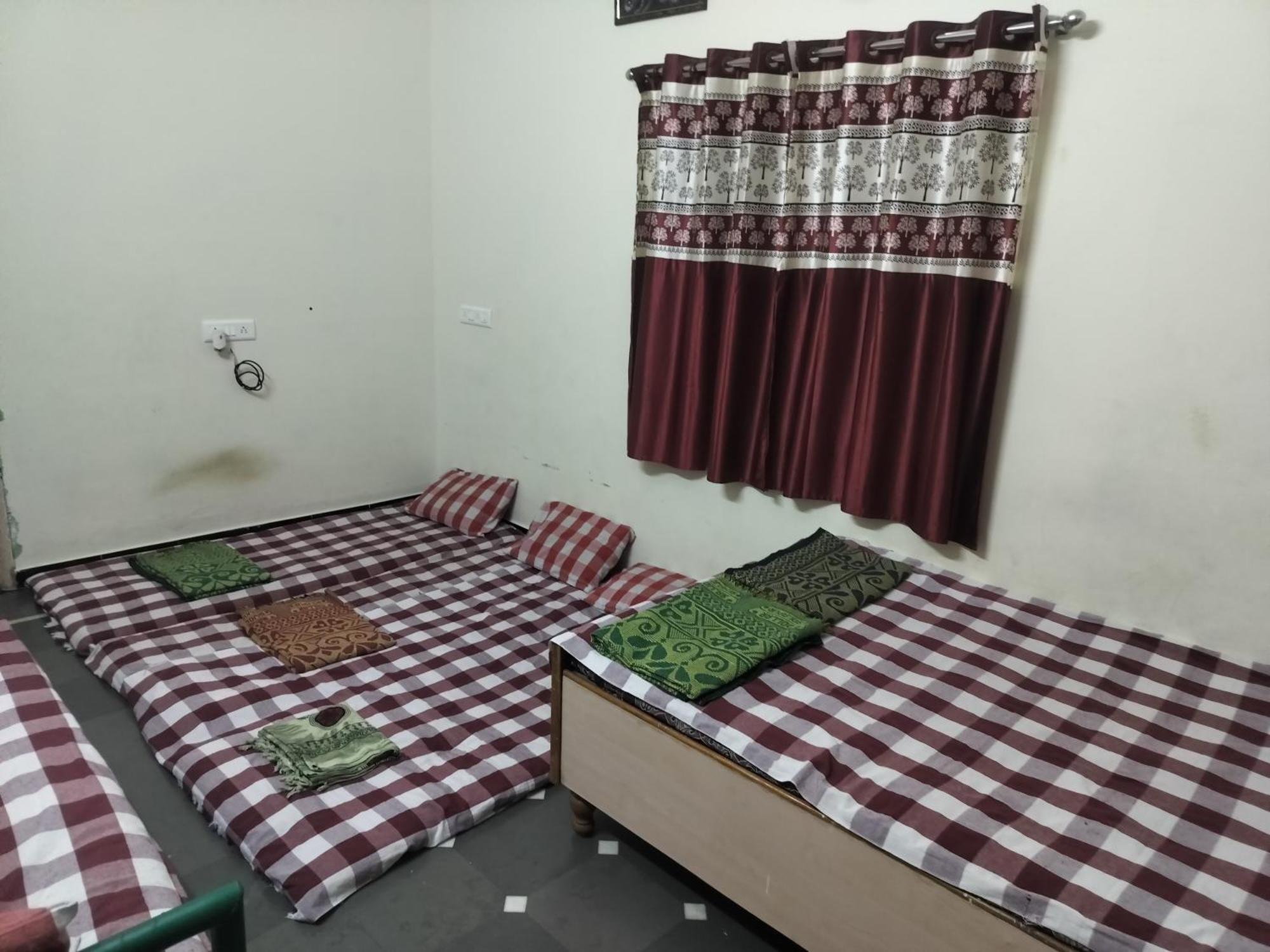 Samarth Sawali Guest House, Vidhyanagar Akkalkot Akalkot Exterior photo